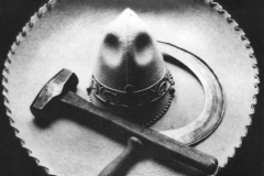 Tina Modotti, Sombrero, falce e martello, 1927