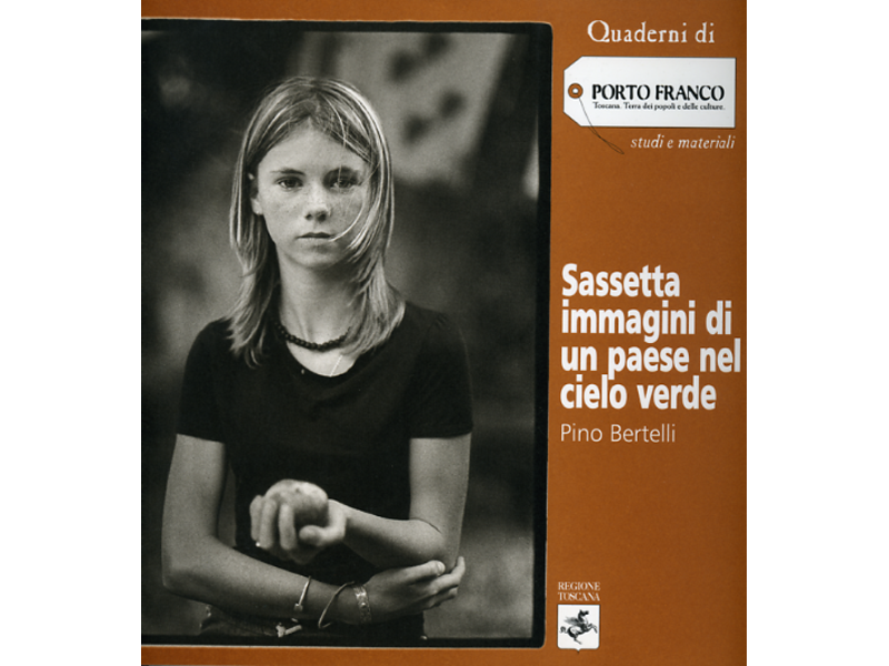 Sassetta/Immagini di un paese nel cielo verde